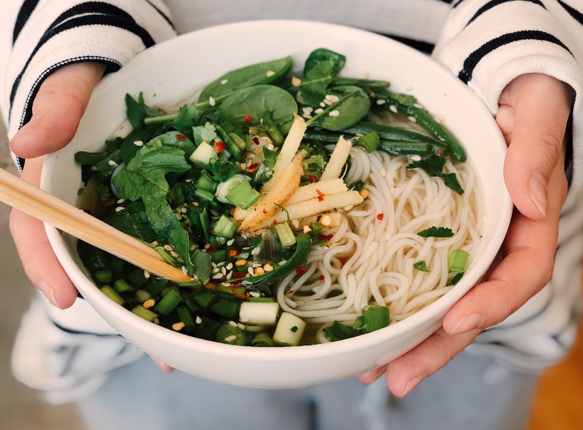 C Mo Preparar Una Deliciosa Sopa De Fideos Udon En Cocina